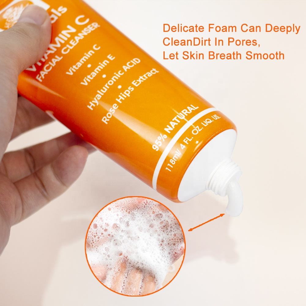 Derma Essence Naturals Vitamin C Facial Cleanser for oily, dry, and sensitive skin in 118ml bottle, suitable for gentle cleansing.